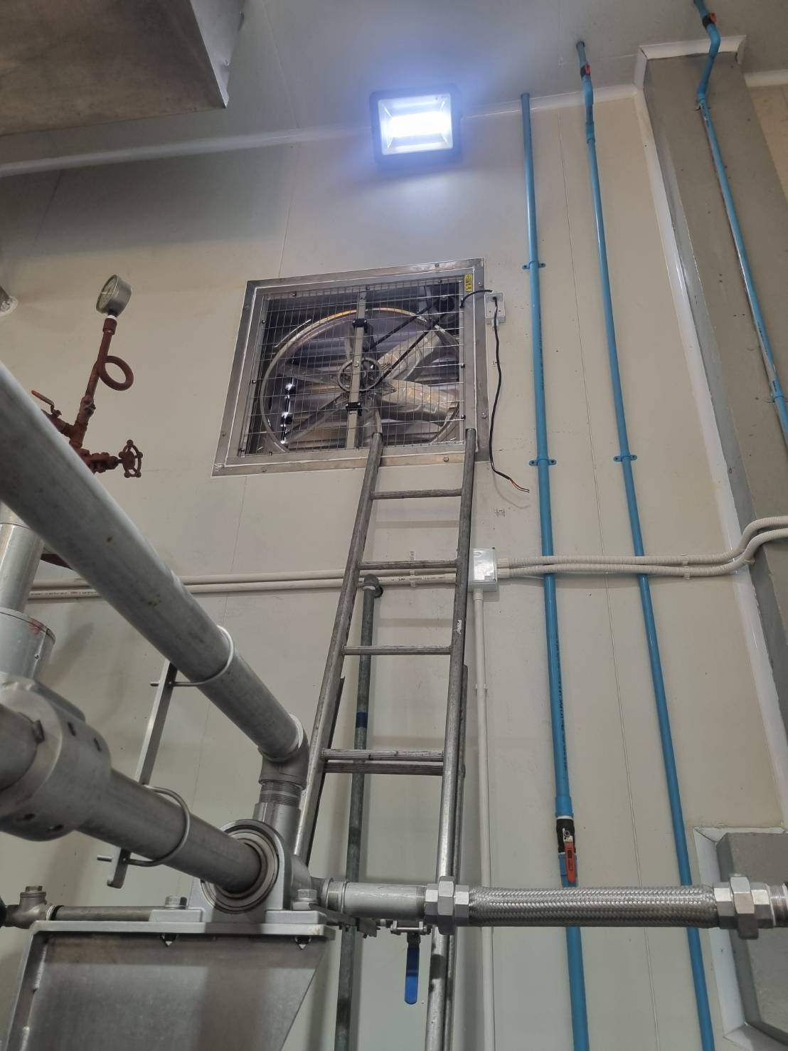 34452_0_0 งานติดตั้งพัดลมแสตนเลสอุตสากรรม 50in